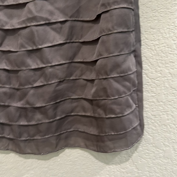 Ann Taylor Loft sleeveless blouse size XS - Picture 3 of 7